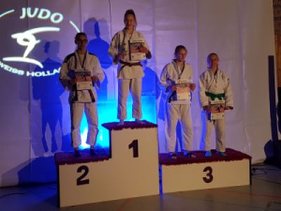 tl_files/judoka_stade/2016/Bilder/2017 11 Hollage Siegerehrung.jpg